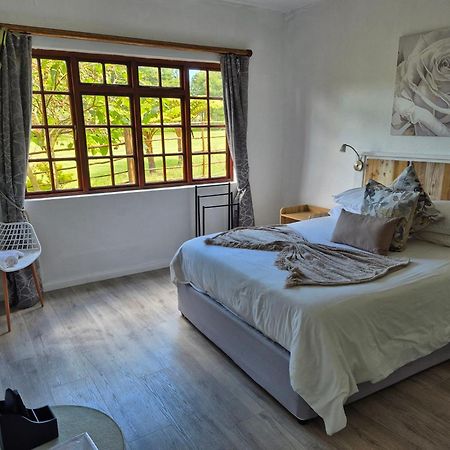 Storms River Guest Lodge Stormsrivier Exteriör bild